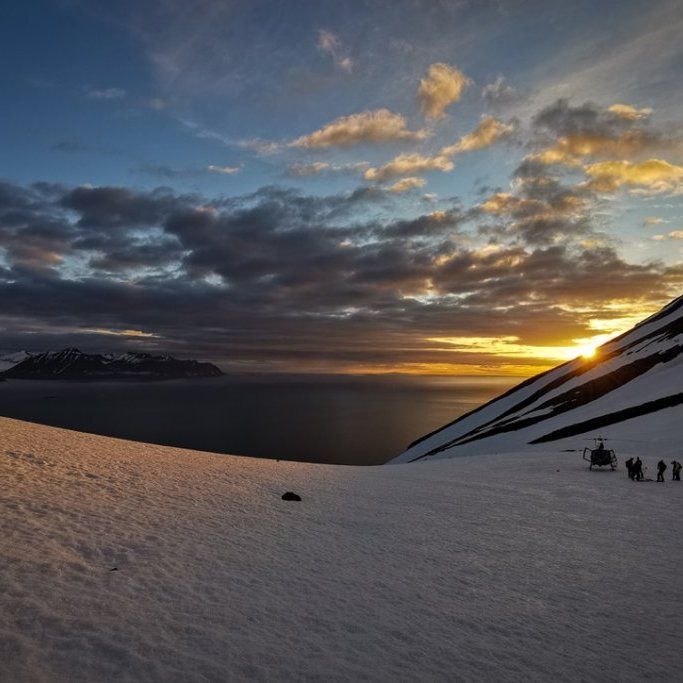 5b47c5ee-5616-46e2-bbae-fd7e7cdaf328_1_105_c