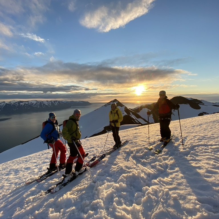 916a1416-0d87-4f04-8af9-632e26dd0299_1_105_c