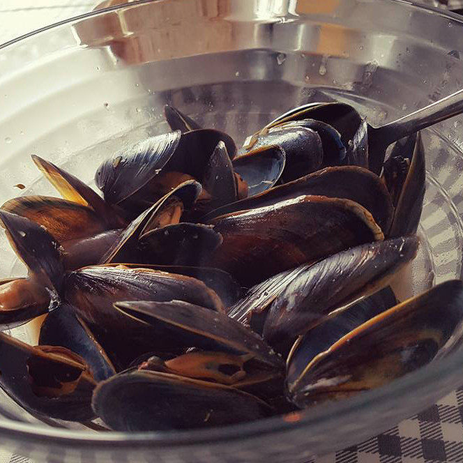 Kaldi beer boiled mussels