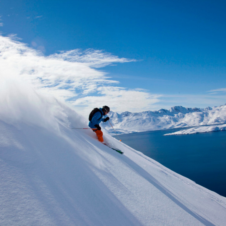 Heliskiing in Greenland with the open waters of the Arctic Ocean beneath your feet is a spectacular experience and unlike any other heli-ski experience.