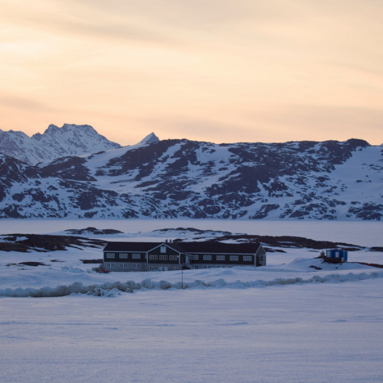 Hotel Kulusuk is situated right on the edge of the best heli-ski terrain on the east coast of Greenland with the first heliskiing runs only a short 4 minutes away.
