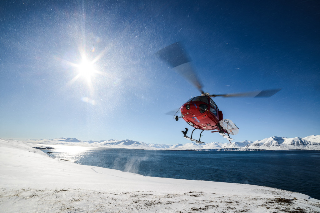 Arctic Heli Skiing Helicopter 