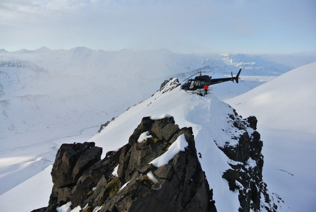 Arctic Heli Skiing Helicopter 