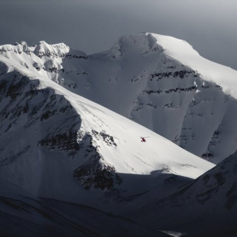 The Horse ski run above Klaengshóll Lodge