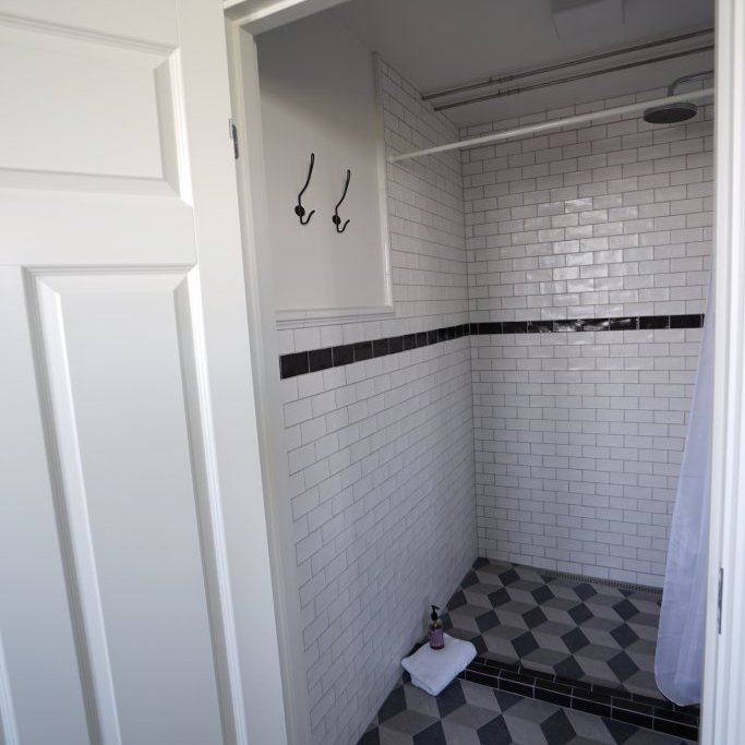 1 of 2 showers on lower level