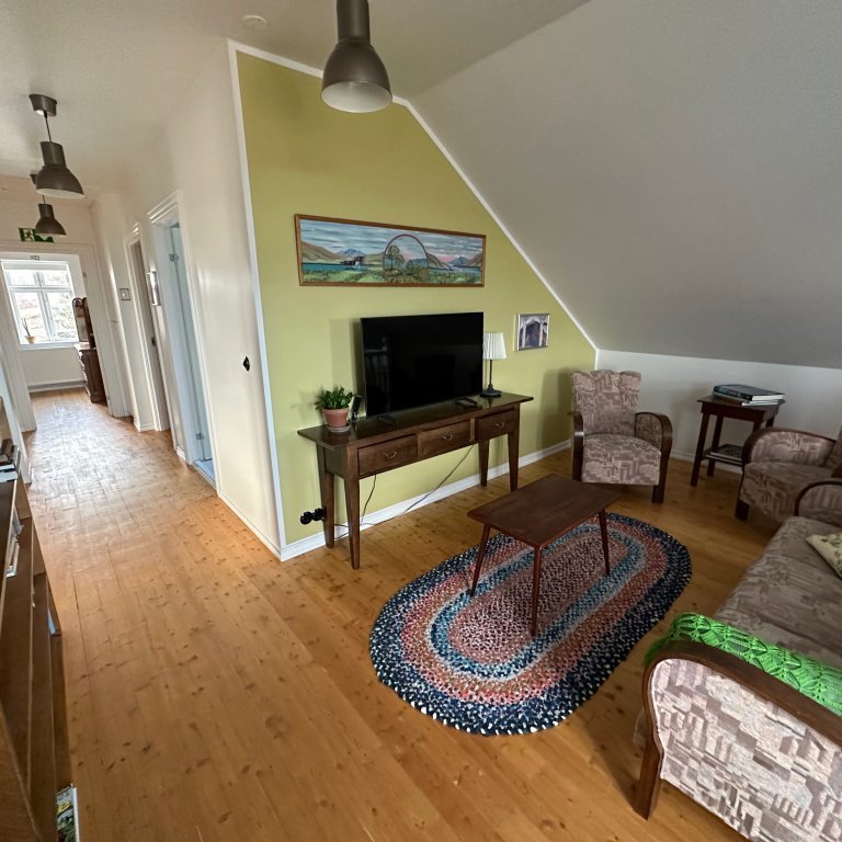 Upstairs sitting area