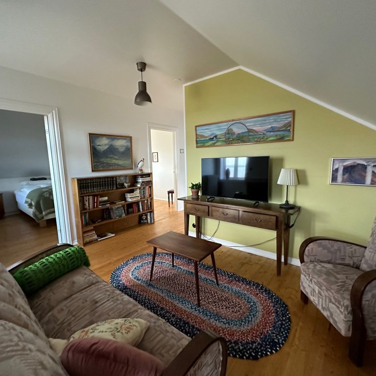 Upstairs sitting area