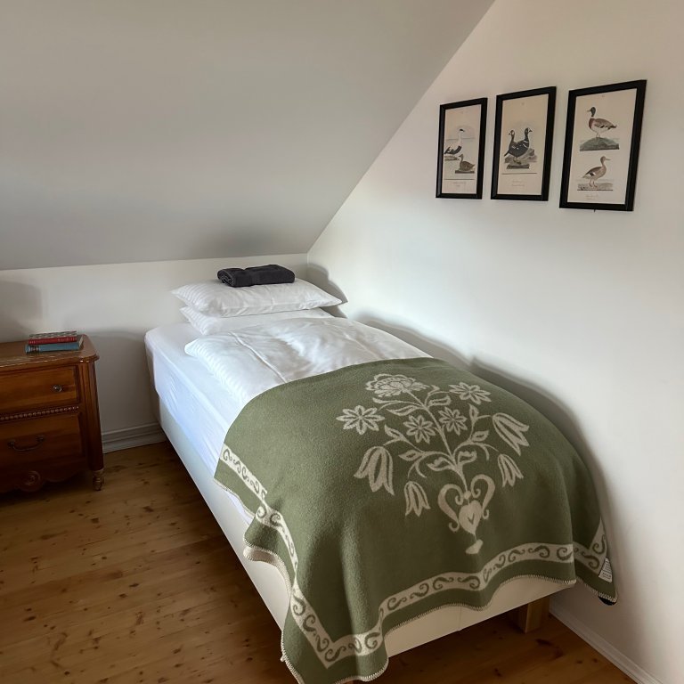 Upstairs bedroom #1