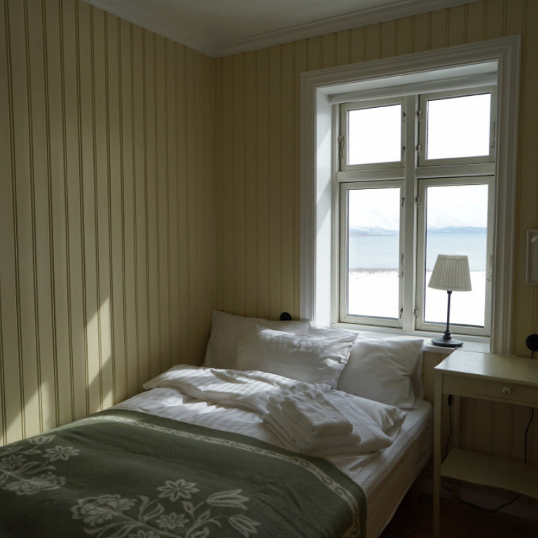 Room #2 on main level with a mountain and ocean view