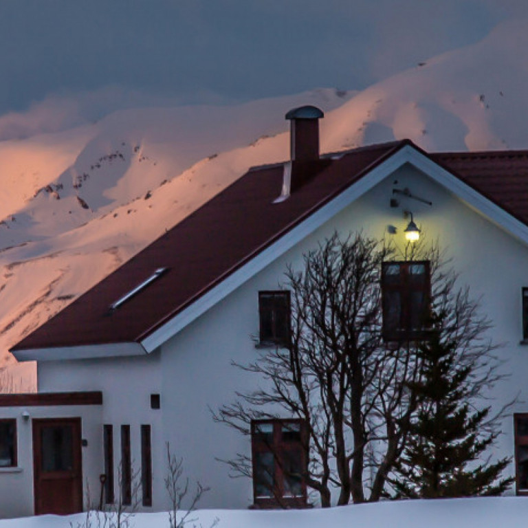 Karlsá Lodge
