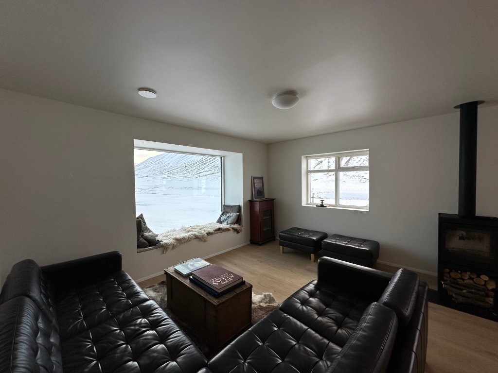 klg_livingroom.jpeg