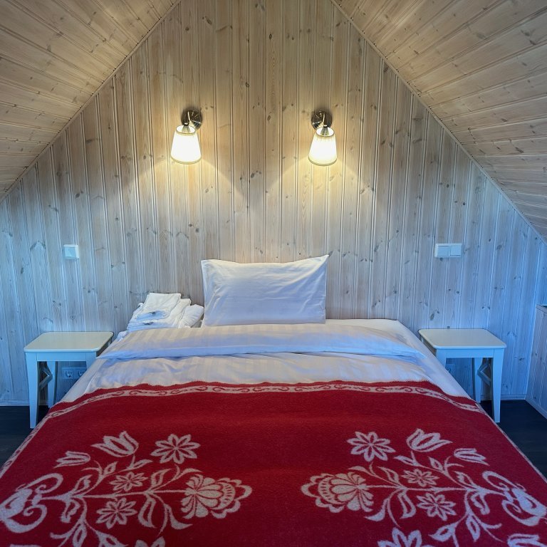 Upper loft of guest apartment, 160cm bed for single or couple