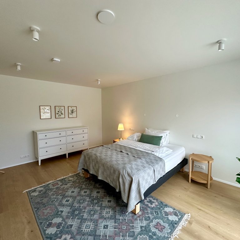 Master Suite on lower floor of the main house with ensuite bathroom. For a single guest or couple.