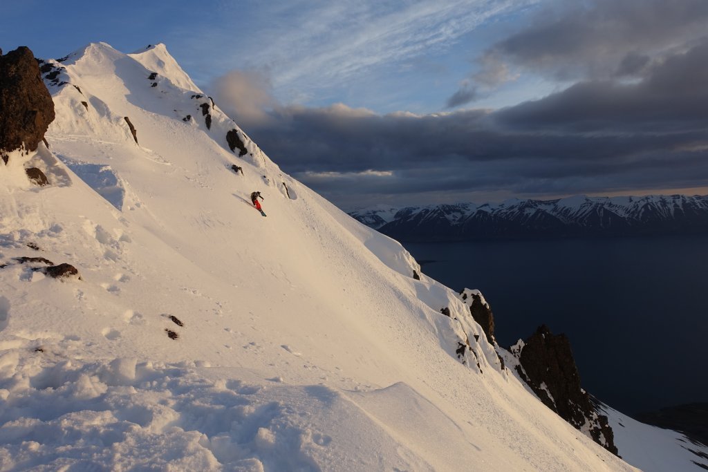 Heli Skiing in the Midnight Sun with Arctic Heli Skiing. ©Owen Day