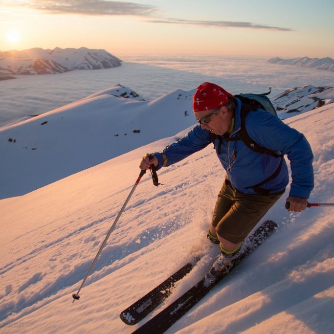 Midnight sun skiing on the Gold Coast