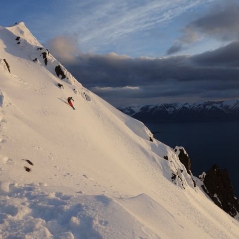 Heli Skiing in the Midnight Sun with Arctic Heli Skiing. ©Owen Day