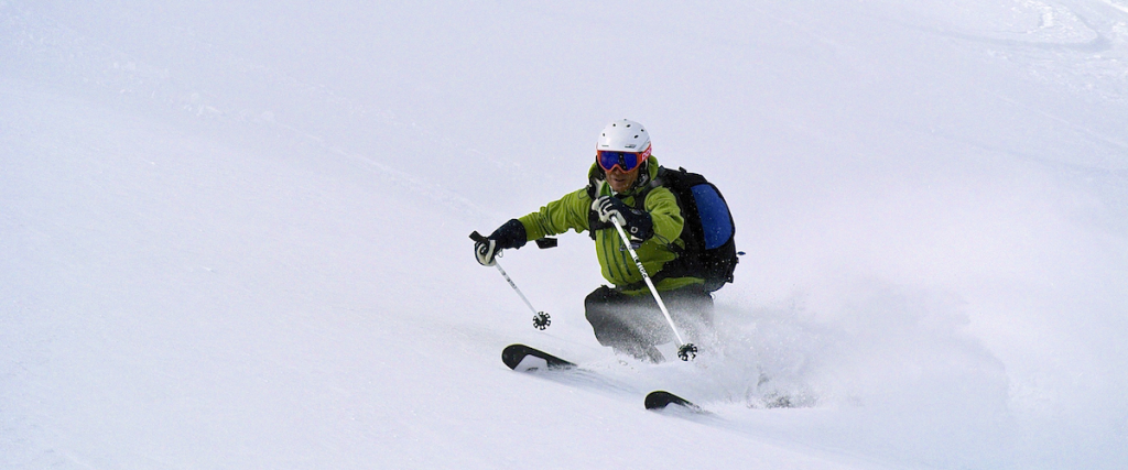 Heli-skiing pure powder in Sweden