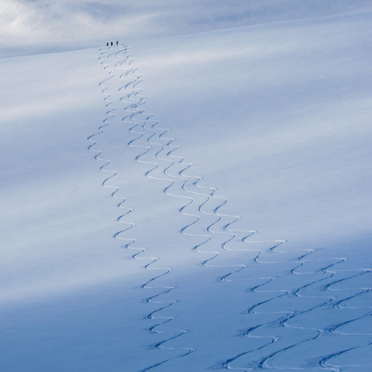 Admiring the ski tracks ©Michael Neumann