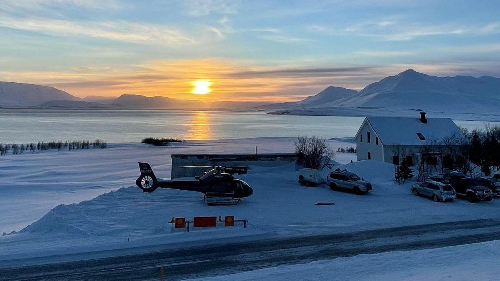 The heli waiting for the first group to kick off the 2021 season